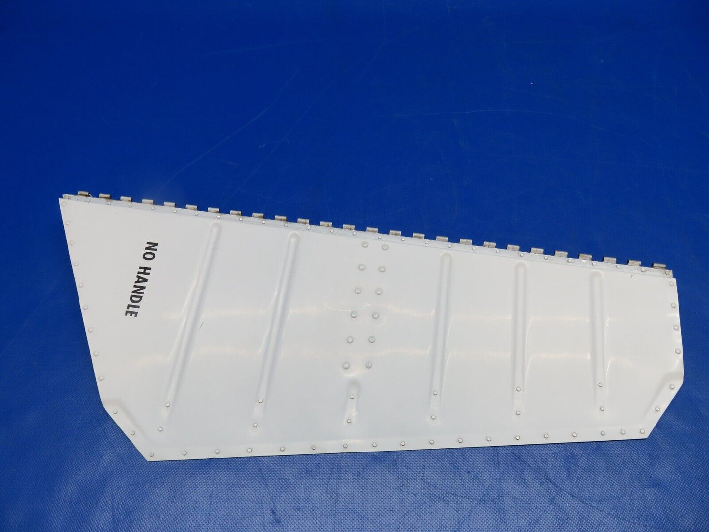 Beech 95 / D95A Travel Air Rudder Trim Tab Assy P/N 95-630005-1 (0424-1720)