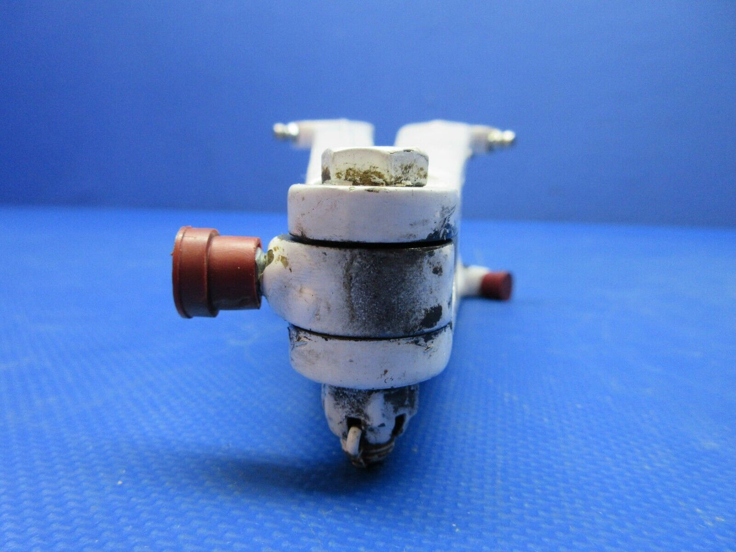 Beech 95 / D95A Main Gear Torque Knees Upper & LWR P/N 45-815011-8 (0724-1208)