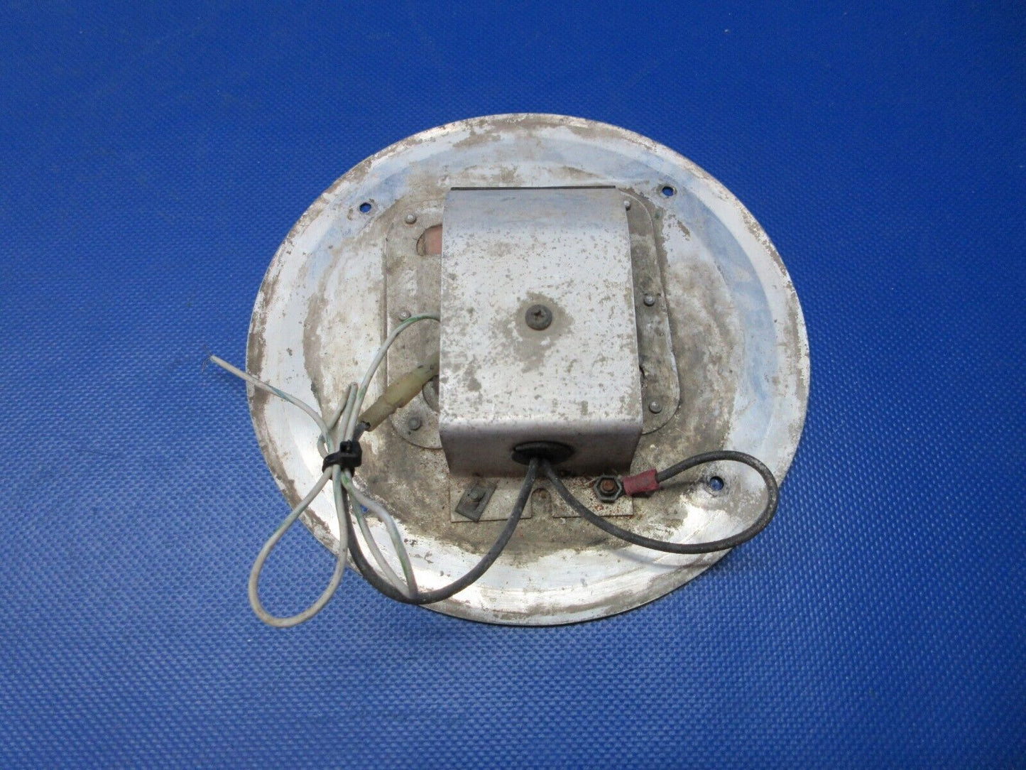 Cessna 172M Courtesy Light Assy 12v P/N 0521101-2 TESTED (0524-1549)