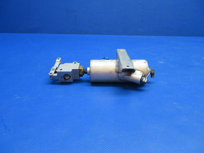 Mooney M20E Hydraulic Brake Reservoir Assy w/ Scott Valve P/N 7309  (0824-1733)