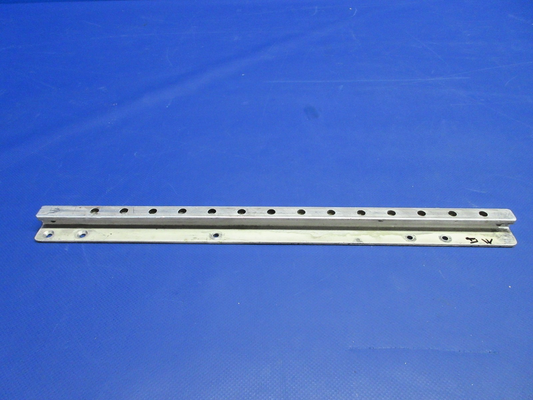 =Beech D95A Travel Air Rear Seat Center Seat Track P/N 95-420016-23 (0326-731)0