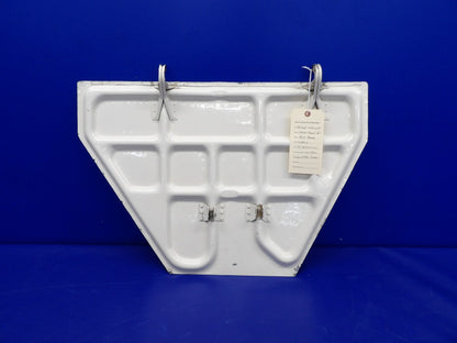 Beech D95A Travel Air Left Hand Main Gear OTBD Door P/N 35-815055-64 (0226-2031)1