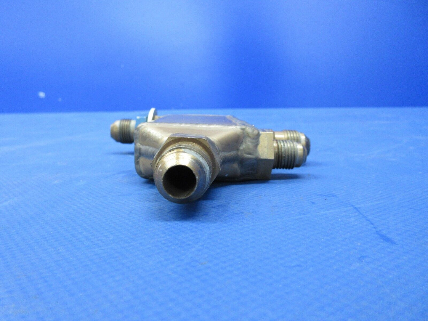 Cessna 337 / P337H Skymaster Fuel Manifold Assy RH P/N 1516226-2 (0724-1297)