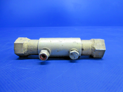 Air Tractor AT-301 Wing Tube Nut & Sleeve P/N 20177-1, 20176-1 (0926-880)2
