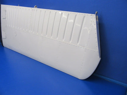 Beech Baron B55 Horizontal Stabilizer RH P/N 95-620010-634 w/Actuator (0917-137)