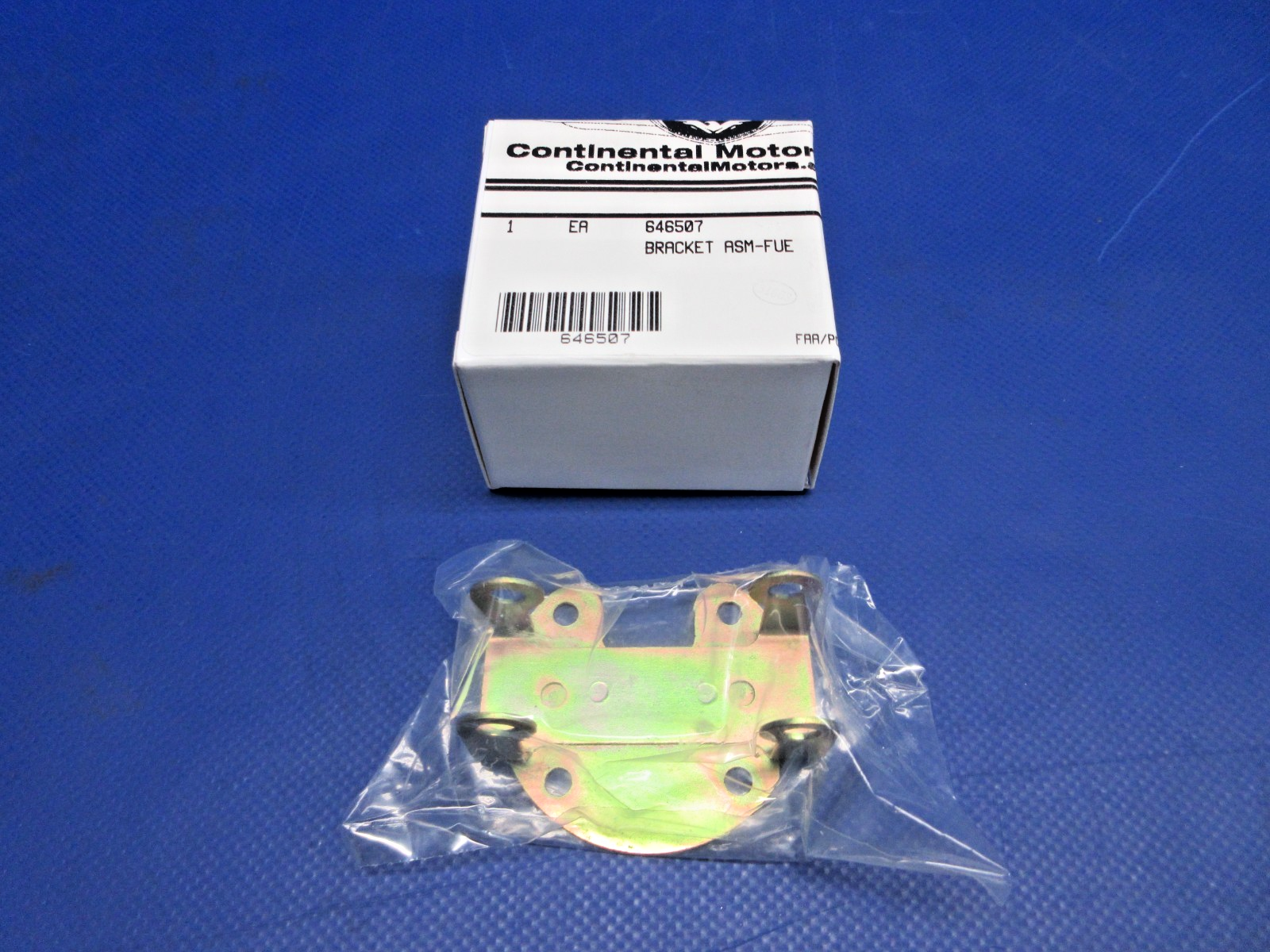 Continental TSIO / IO-360 Fuel Divider Manifold Bracket P/N 646507 NOS (0326-9900