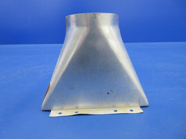 Cessna 172 Oil Cooler Duct P/N 1756001-1 NEW OLD STOCK (0324-688)