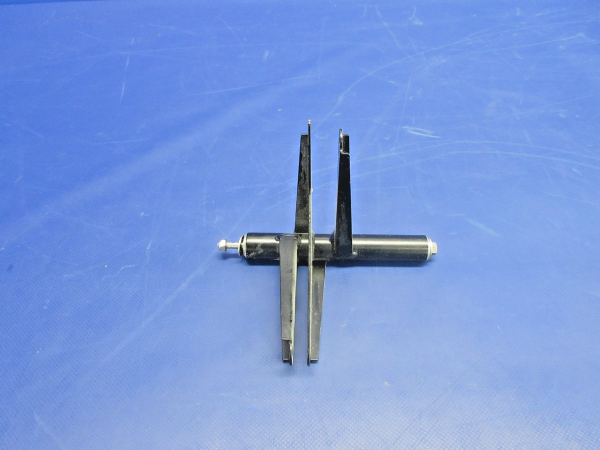 Diamond DA-40 RH Bellcrank P/N DA4-2713-30-00 (0726-862)0