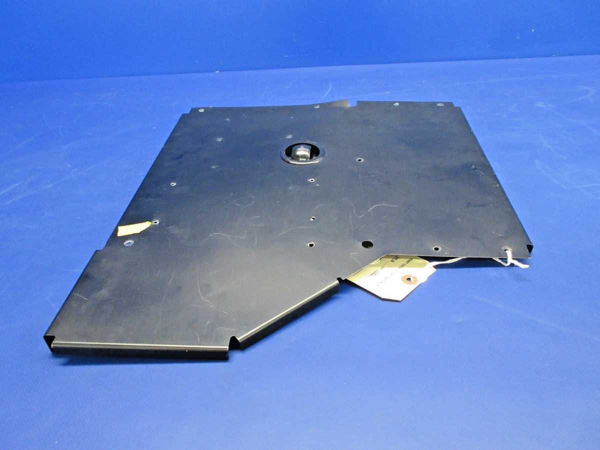 Cirrus SR22 Interior Kick Plate LH P/N 12968-003 (0926-814)2