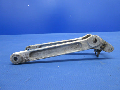 Piper PA-23-250 Aztec Nose Gear Drag Link Assy P/N 16279-00 (0624-848)