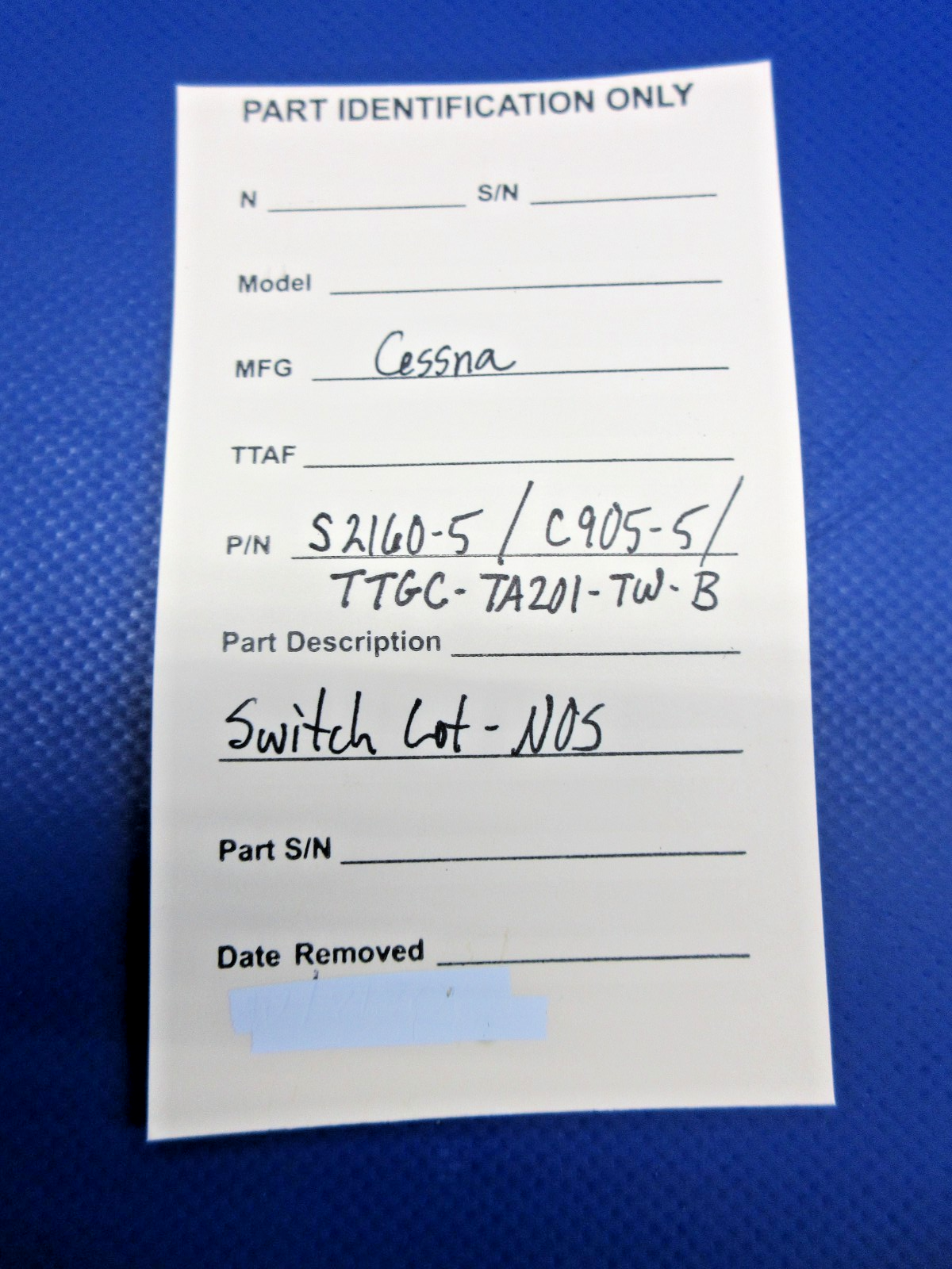 Cessna Switch LOT P/N S2160-5 LOT OF 4 NOS (0526-947)12