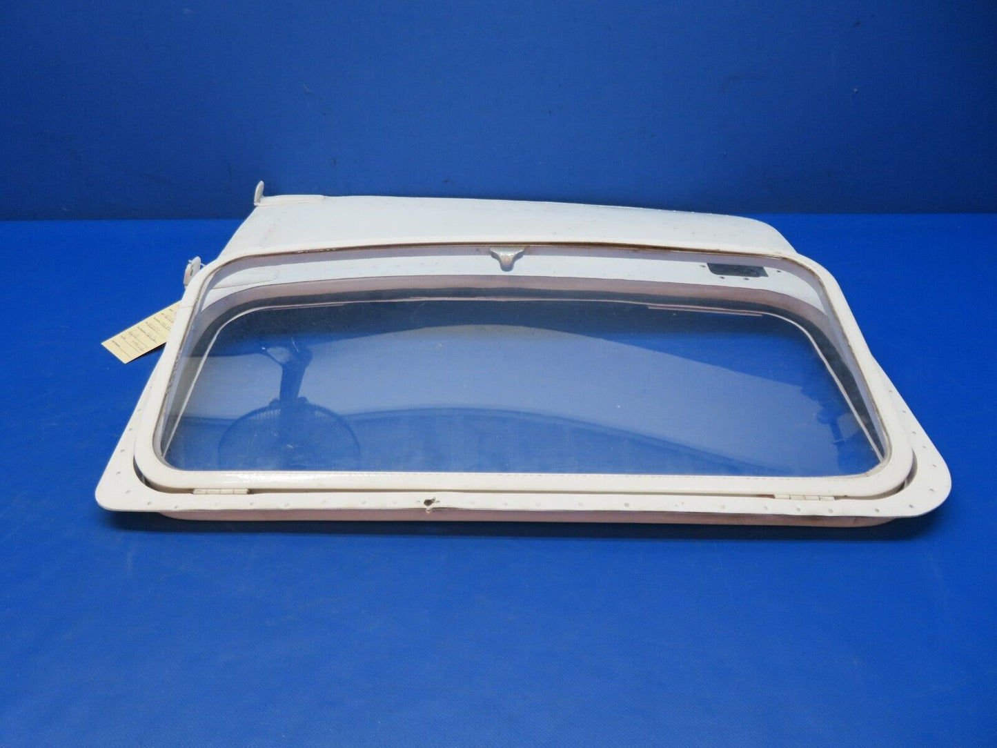 Cessna 150 / 150G Cabin Door Assy RH - Clear Window P/N 0413033-2 (0824-172)