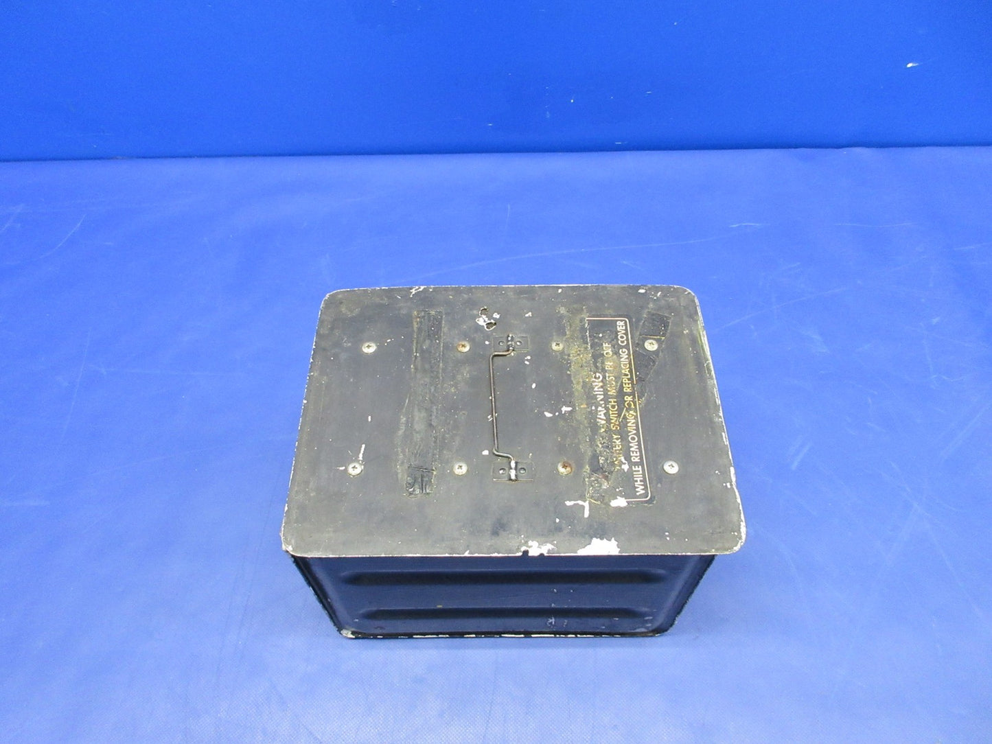 Cessna 310 / 310I Battery Box with Lid P/N 0822011-1 (0326-961)1