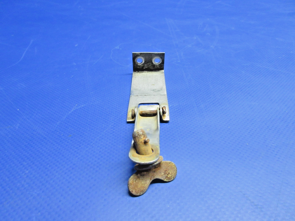 Piper PA-28 Engine Cowl Latch & Fastener P/N 66547-00 (0826-895)9