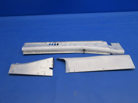 Piper PA-28-181 Archer Cabin Heat Floor Duct Assy RH Side  76219-01 (0624-953)