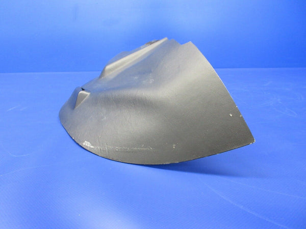 1996 Piper PA-28-181 Archer III Cowl Deck Cover P/N 84277-62 (1224-2039)