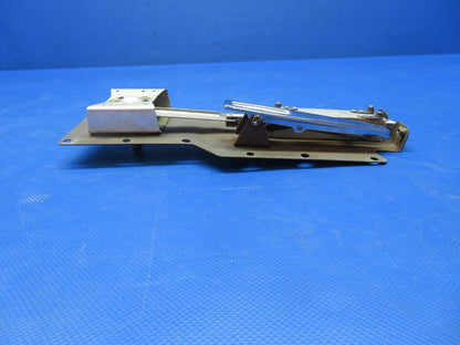 Cessna 180 / 180K Cabin Door Latch Assy LH P/N 1511205-16 (0724-1830)