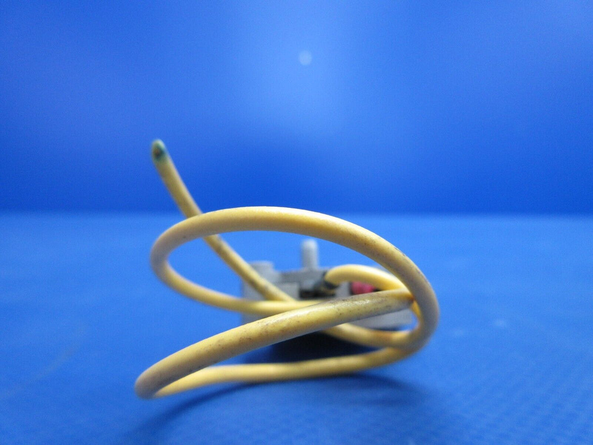 Beech 19 Standby Vacuum System MPL Pressure Sensor P/N 83-12 (0424-1311)