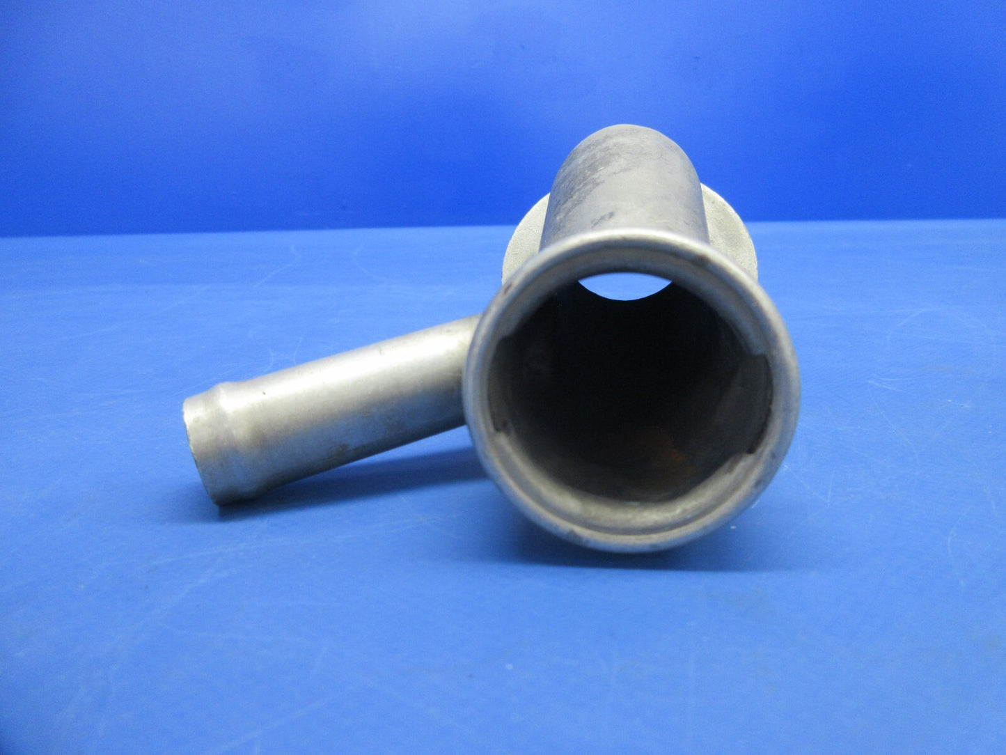 Continental Oil Filler Neck P/N 634007 (1124-747)6