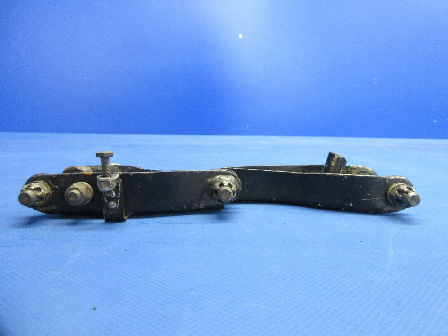 Bellanca 17-31A Viking RH Main Gear Nutcracker Assy P/N 194345-10 (0924-812)