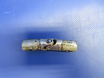 Cessna 172 Control Yoke Universal Joint P/N 0411257 (0826-728)3