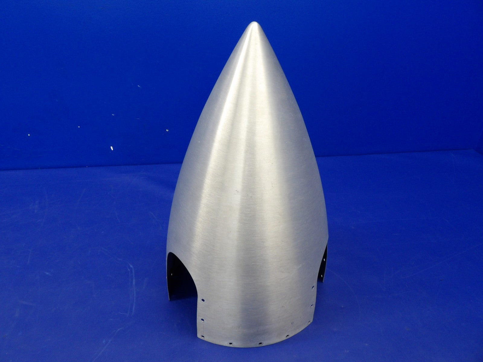 Cessna 421 3-Blade McCauley Propeller Spinner P/N D3573 (0726-2083)4