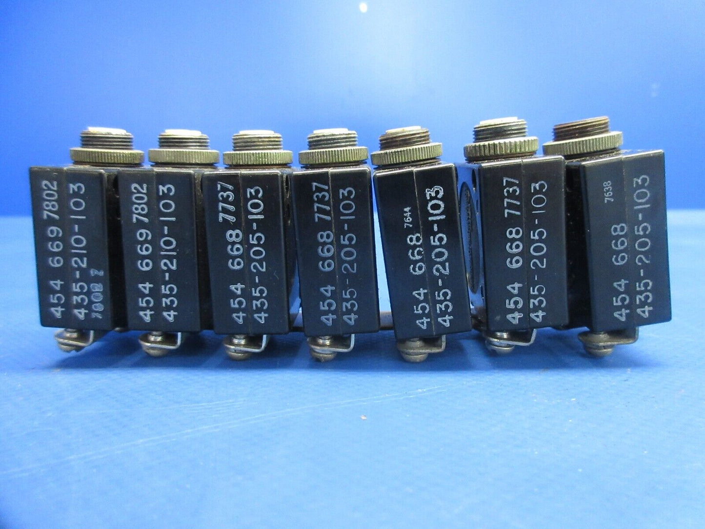 Piper PA-28-161 Warrior Circuit Breaker Set P/N 435-205-103 (0824-1020)