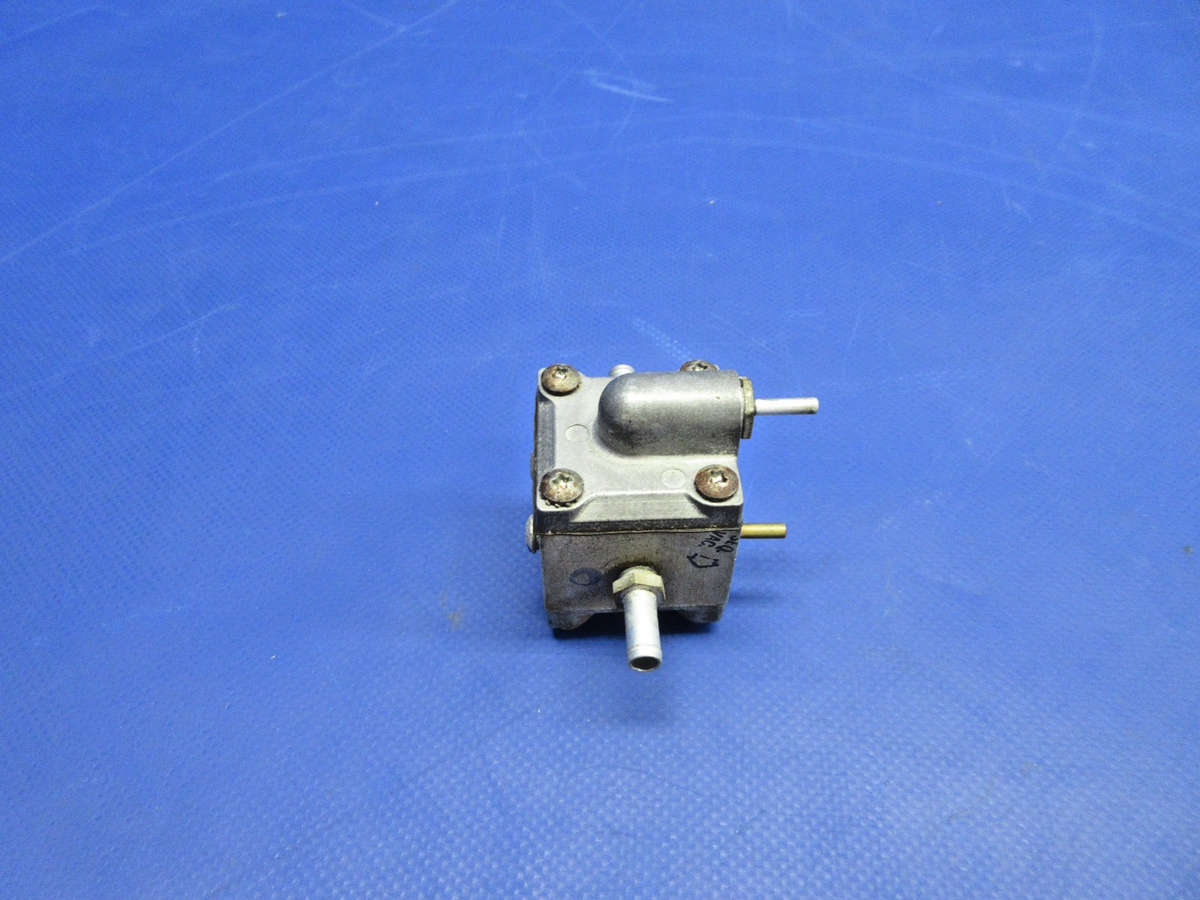 Mooney M20 / M20E Pilot Valve P/N 2965 (0826-914)0