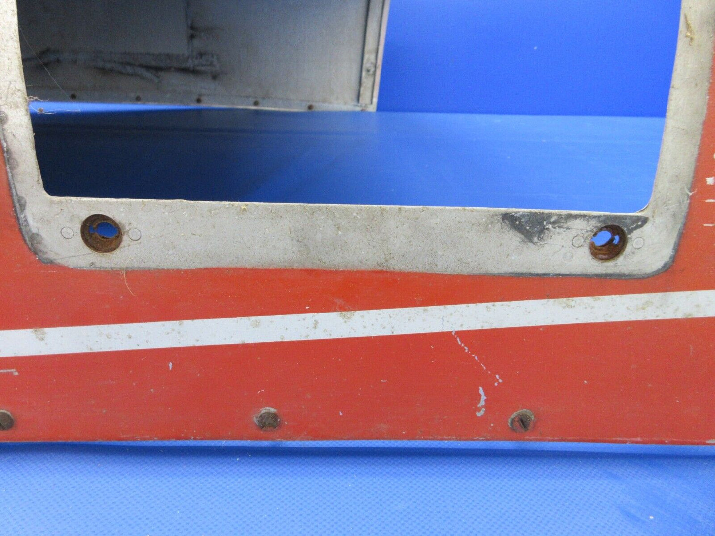 Cessna 172 Upper Cowl Assy w/ Nose Cap & Door P/N 0552010-78 (0324-611)