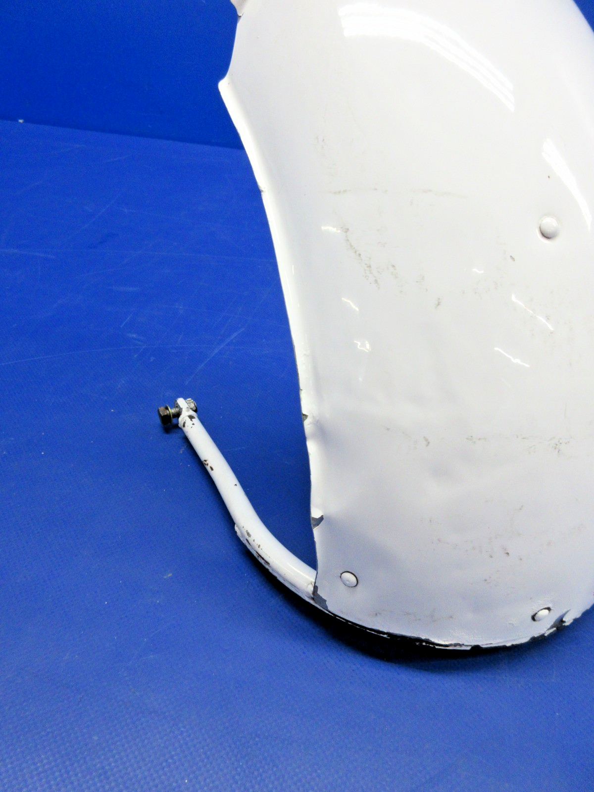 Cessna 310 / 310I Mud Guard Wheel Scraper P/N 0842000-5 (0326-868)6
