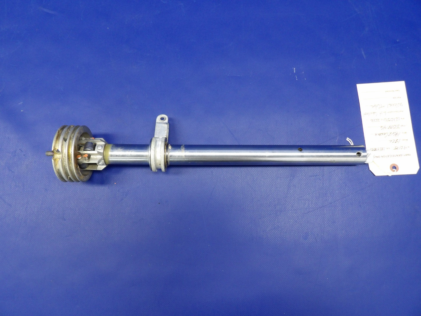 Cessna 182 / 182L Left Hand Control Wheel Tube P/N 121050-202 (0226-493)6
