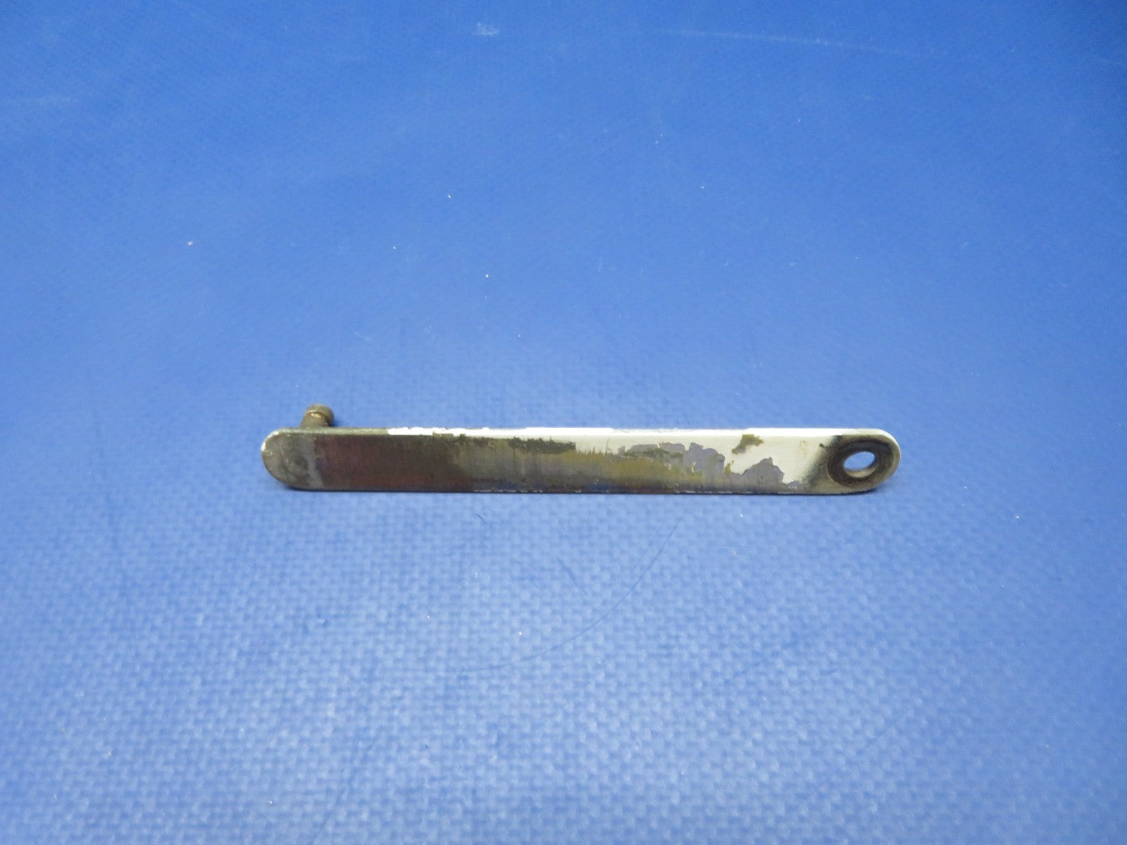 Cessna 337 / 337D Skymaster Cabin Door Window Arm P/N 0711021-4 (0326-139)0