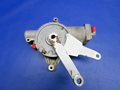 Globe GC-1B Swift RH Landing Gear Actuator P/N 15976-R (0326-751)1