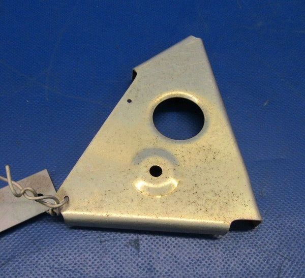 Cessna P210 Pulley Bracket RH Fuselage P/N 1260540-2 NOS (0119-217)