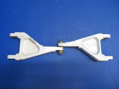 Piper PA-34-200T Seneca II Main Gear Torque Link P/N 67012-00 (0223-945)0