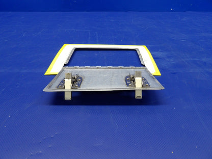 Beech 95 / D95A LH INBD / RH OTBD LWR Cowling Door P/N 95-910011-479 (0326-408)10
