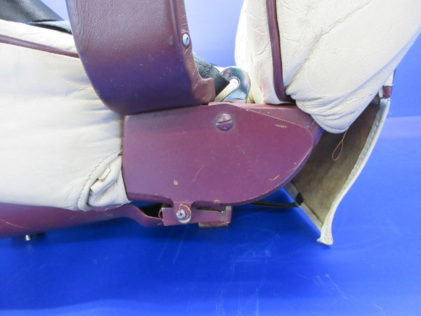 Cessna 310 / 310R RH Center Seat P/N 0812874-15 (1124-1435)