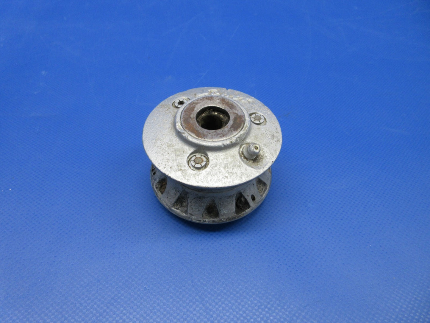 Scott Tailwheel Hub P/N 2000 (0324-617)0