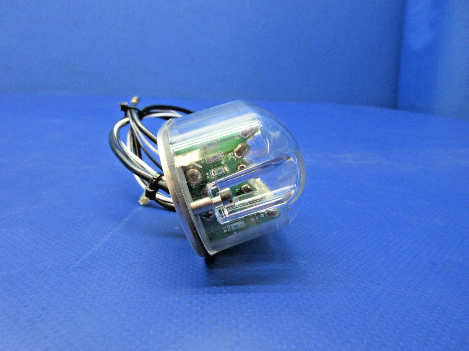 Whelen 7080501 LED Tail Position Light 28V P/N 01-0770805-01 TESTED (0426-814)8