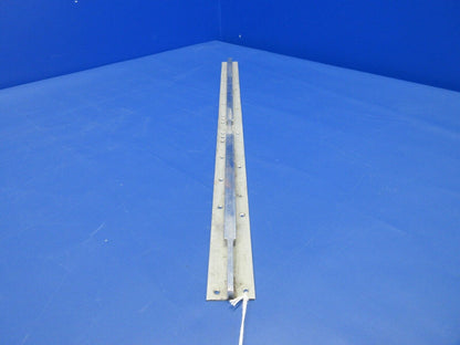 Beech 19A Musketeer Seat Track LH INBD P/N 169-400005-918 (0424-1358)