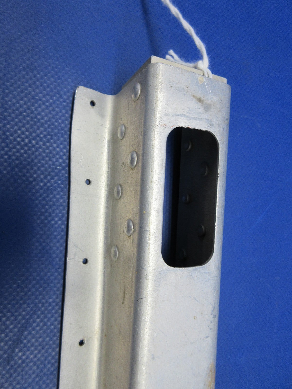 Cessna 182 RH LWR Engine Mount Stringer P/N 0713615-2 NOS (0526-904)3
