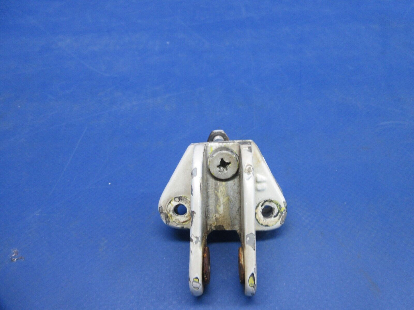 Bell 47J-2 Helicopter Cabin Door Hinge Lower Half LH P/N 47-364-028 (1124-876)