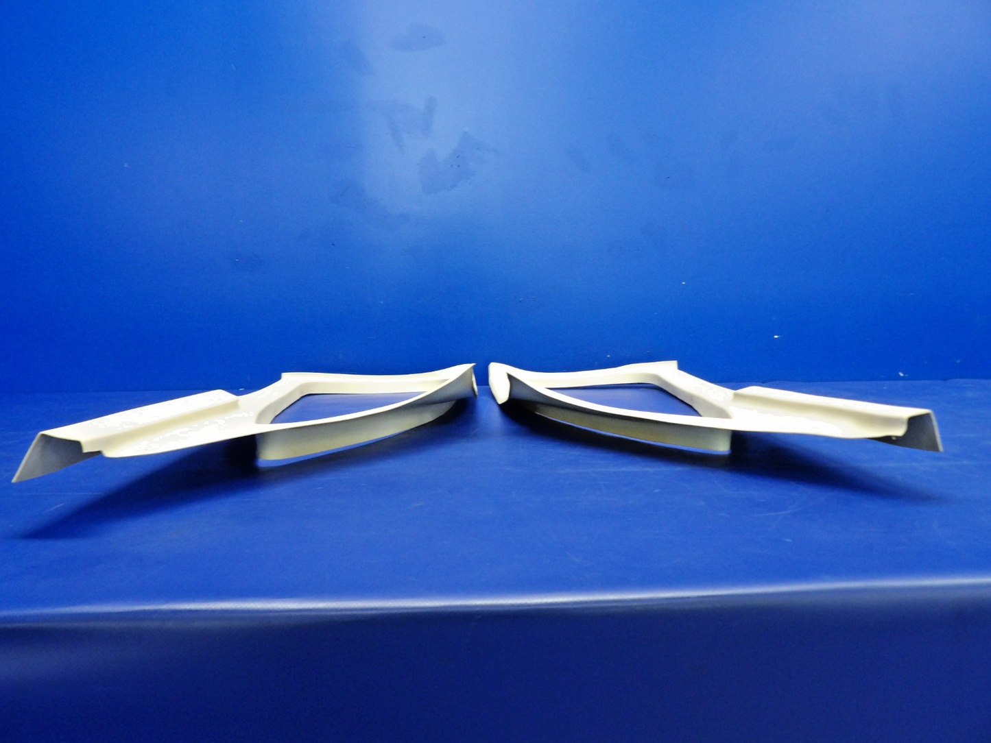 Cessna 172 / 172G RH + LH Rear Window Mouldings P/N 0500210-40 & -41 (0326-2029)10