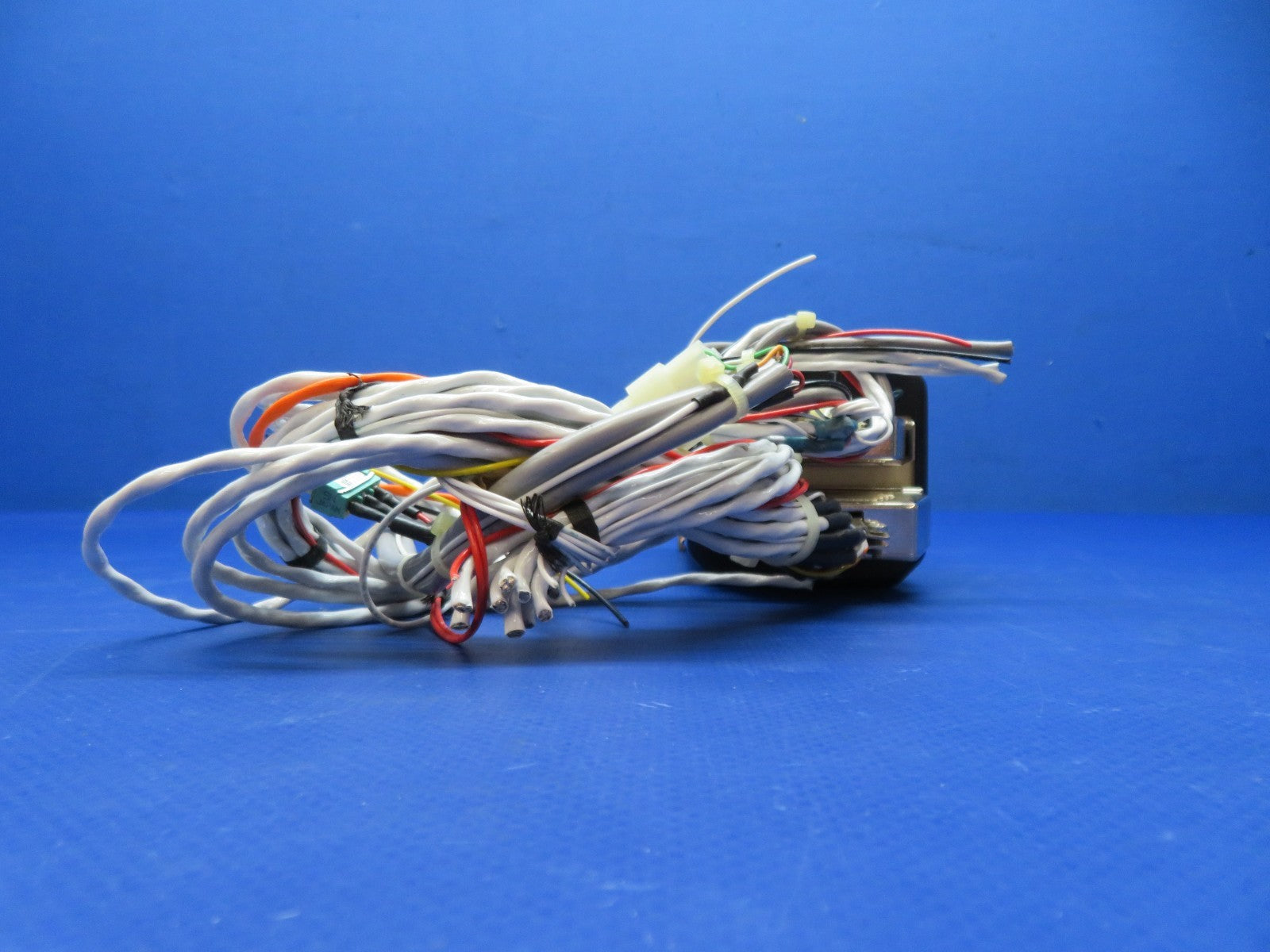 Cessna 421  S-Tec Horizon Situation Indicator P/N 6443-PA WARRANTY (0326-241)4