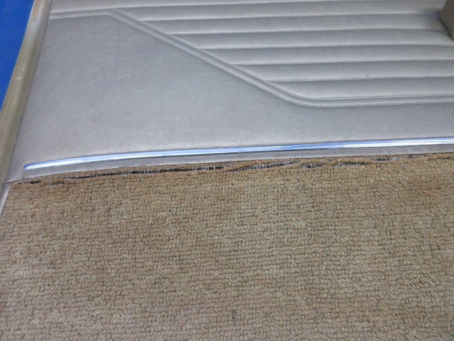 Cessna 172 Cabin Door Assembly LH P/N 0511460-33 (0424-1048)