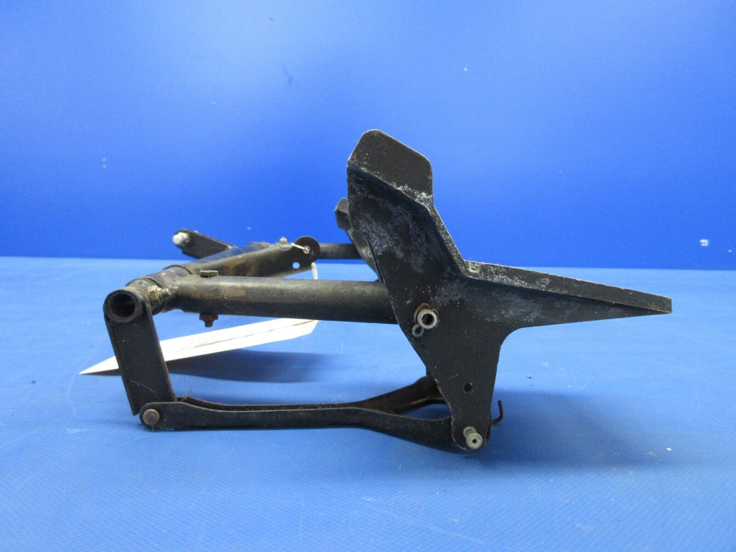 Cessna 150 / 150G Rudder Pedals & Bar Assy FWD P/N 0411526-1 (0624-2100)
