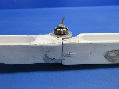 Piper PA-34-200T Seneca II Nose Gear Drag Link Assy P/N 78677-00 (0524-1896)