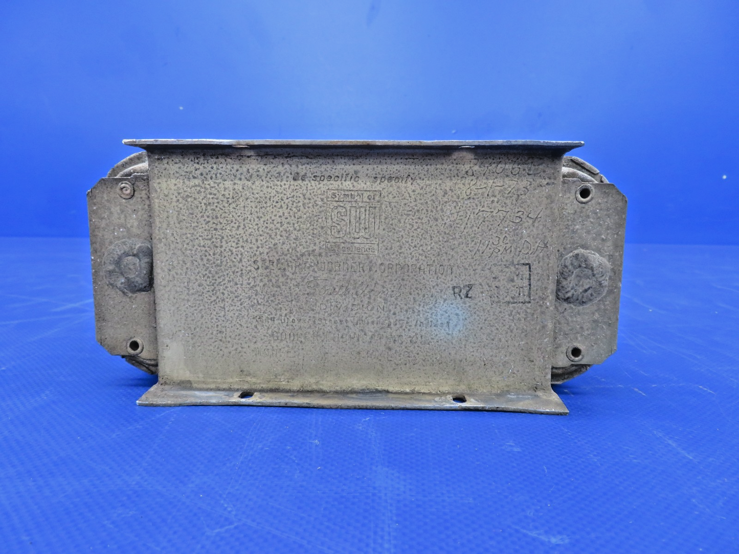 Cessna 172M Stewart-Warner Oil Cooler P/N 8406E (0826-412)8