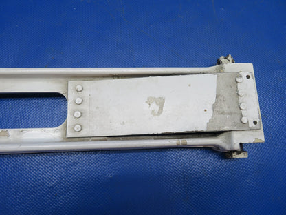 Piper Aerostar 602P LH Upper Side Brace Main Gear P/N 400094-01 (0123-834)1