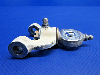 Beech 95 / D95A Travel Air Nose Gear Steering Yoke P/N 35-825007 (0326-811)10